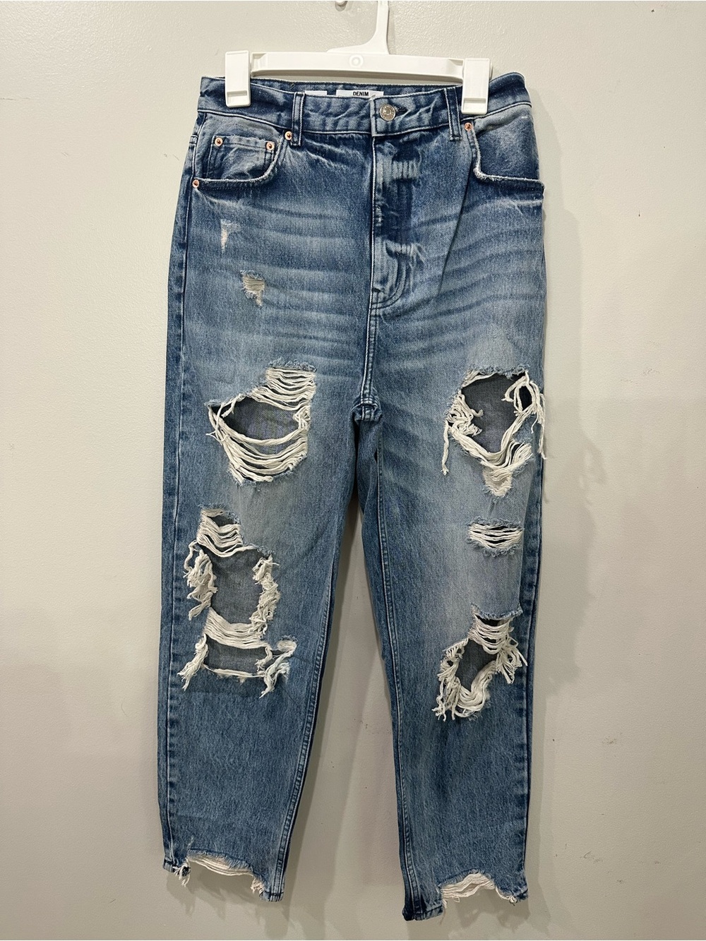 NWOT Bershka High Rise Distressed Mom Jeans Ripped Size 8